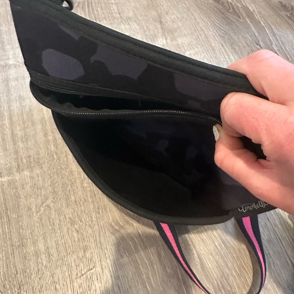 Neoprene Camouflage Crossbody Bag with Pink & Navy Stripes - Picture 5 of 5